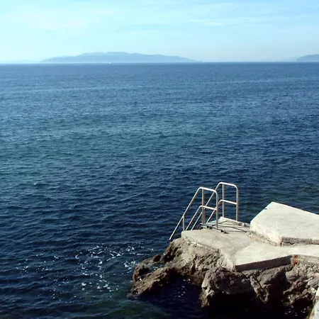 By The Sea - Volosko, - 7912 أوباتيا